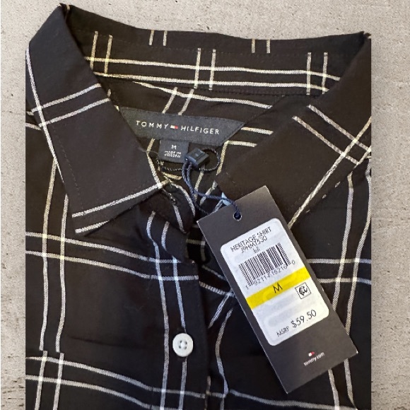 NWT Tommy Hilfiger Heritage Plaid Button Down Shirt Size Medium - Picture 2 of 5